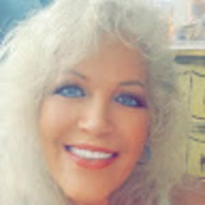 Meet your Posher, Jeanne